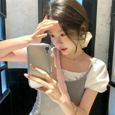 母亲机器人海报
